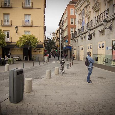 Hostal Petite Maman Madrid Dış mekan fotoğraf