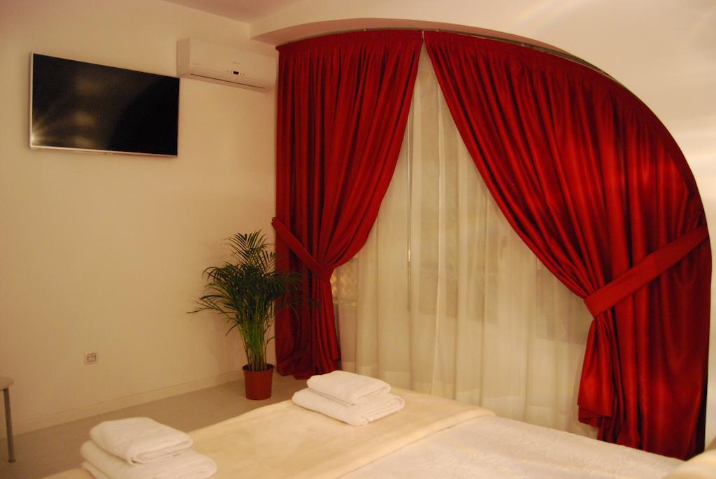 Hostal Petite Maman Madrid Oda fotoğraf