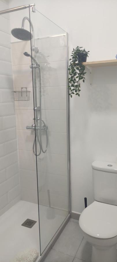 Hostal Petite Maman Madrid Dış mekan fotoğraf